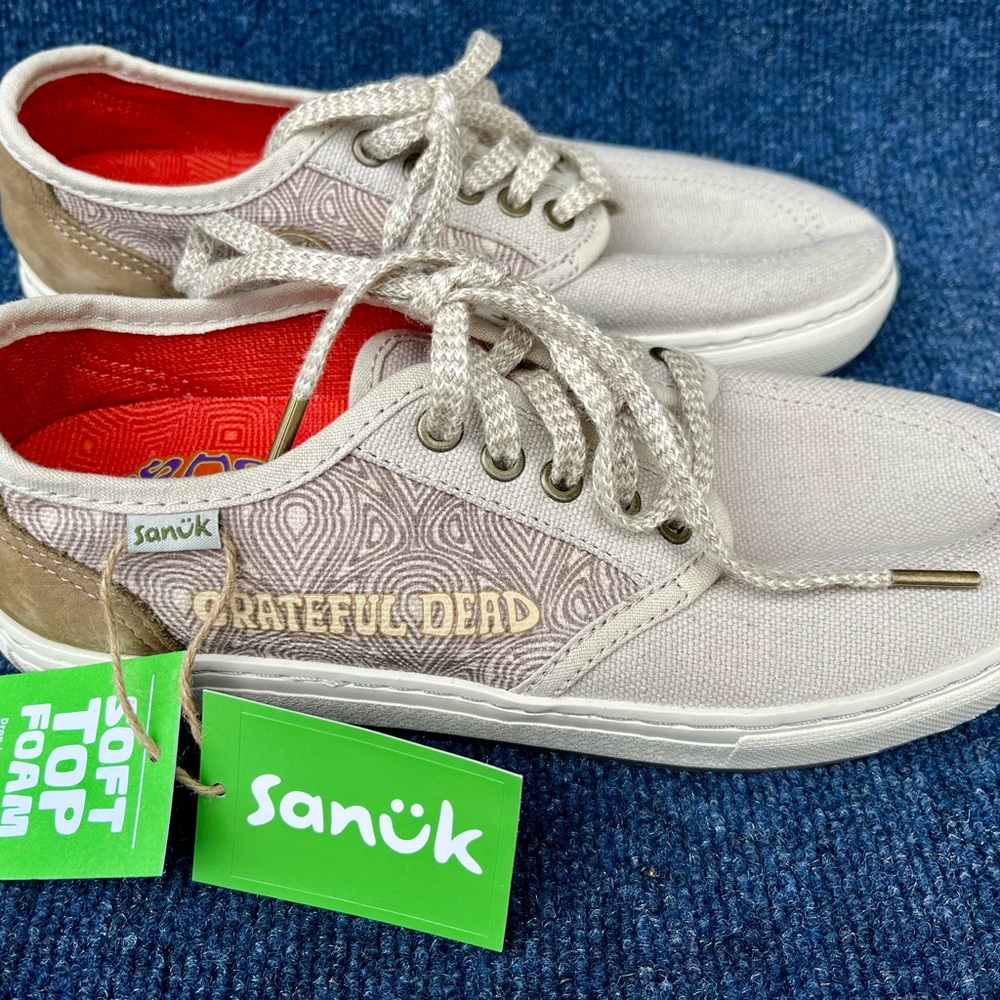Sanuk Greatful Dead shoes men size 8 New with tags tan - Picture 5 of 10